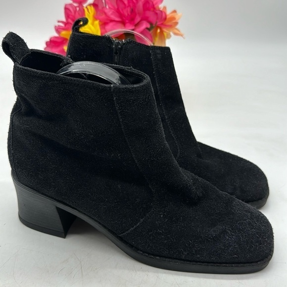 Leathercraft Black suede square tow ankle boots Size 9 BAB4795A - Picture 1 of 13